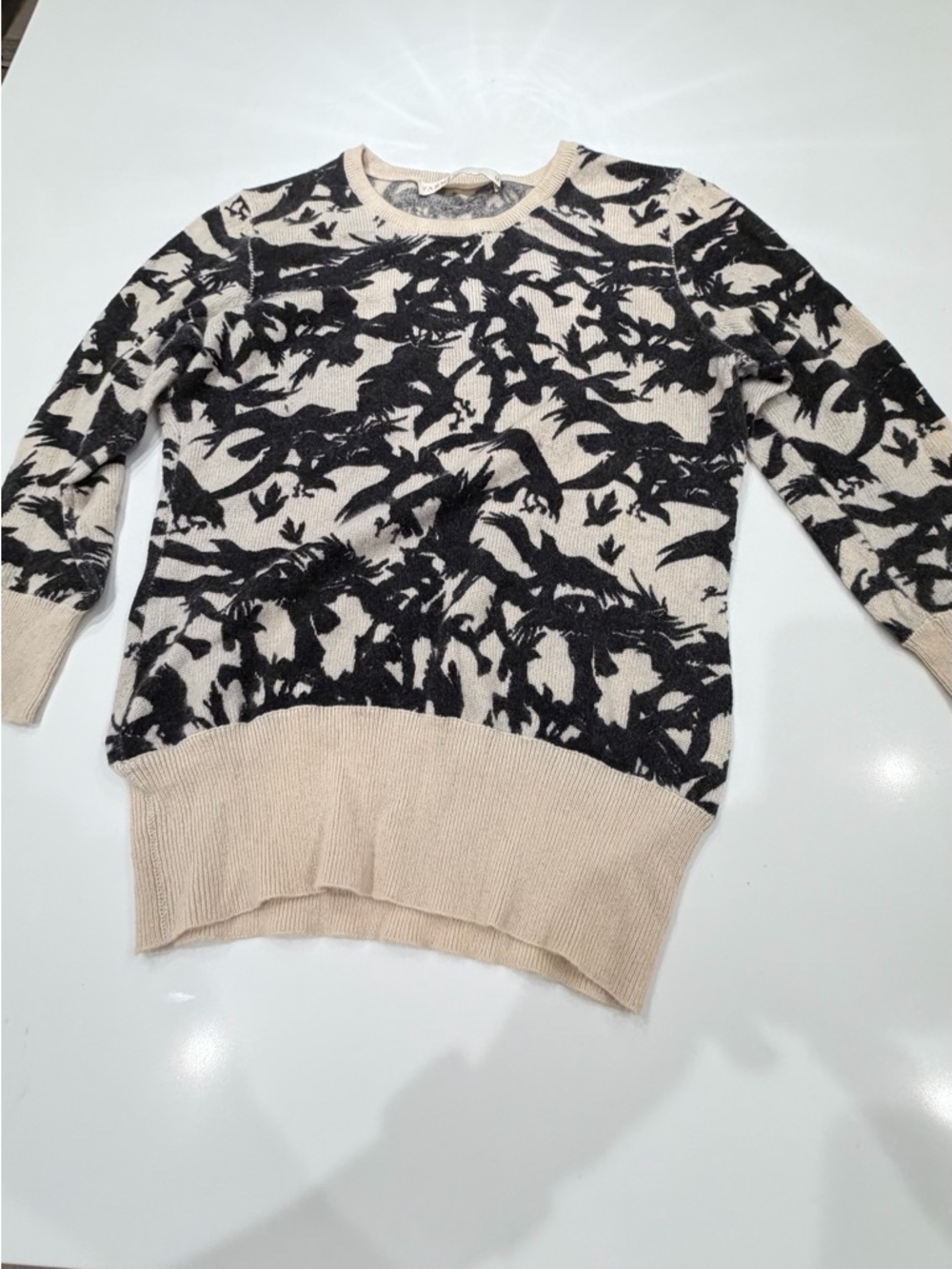 Women’s Black and Cream Patterned Crewneck Sweater 100% cashmere Yarnz